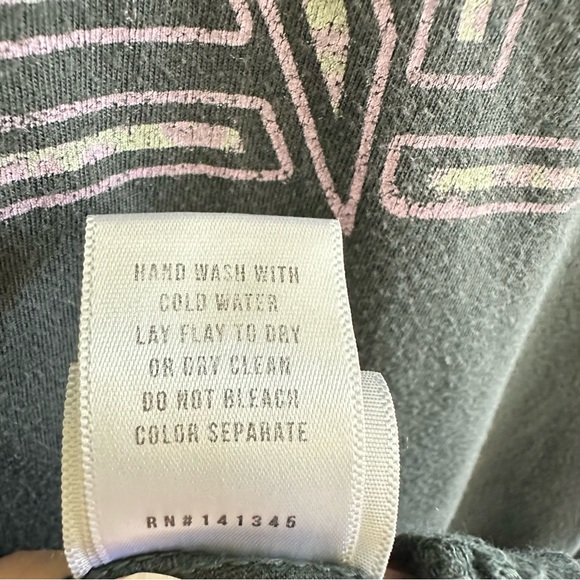 Def Leppard Graphic Tee - Letluv, Charcoal, Size Medium - Picture 5 of 6